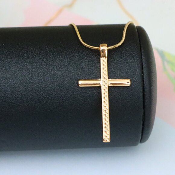 "Elegant Long Cross Rose Gold Pendant with Diamond Pattern Design, XPPT1601 - Picture 3 of 13